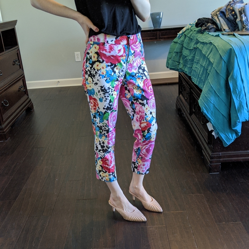 New York & Company floral pants sz 0